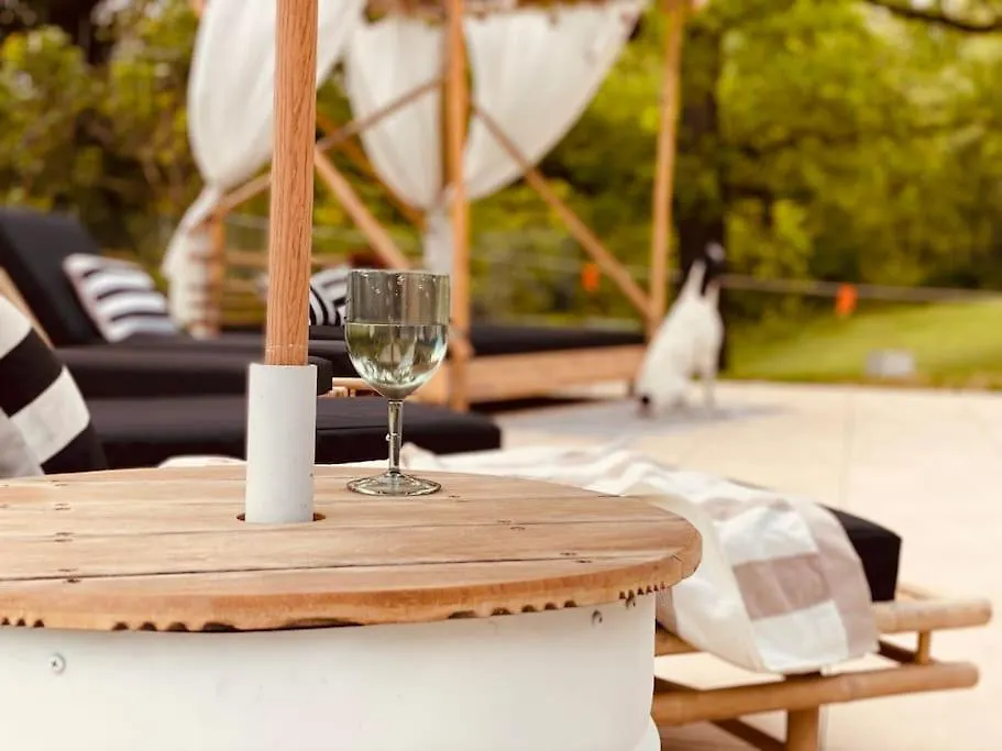 Domaine Une Halte Reyrieux