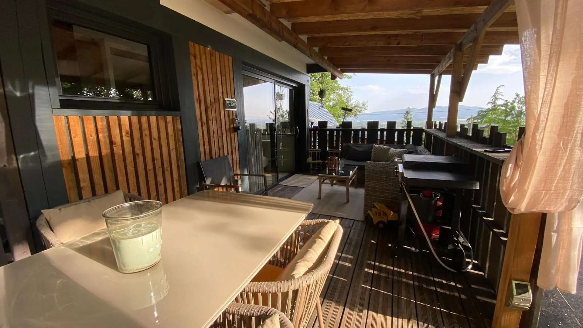 Domaine Une Halte Reyrieux 프랑스